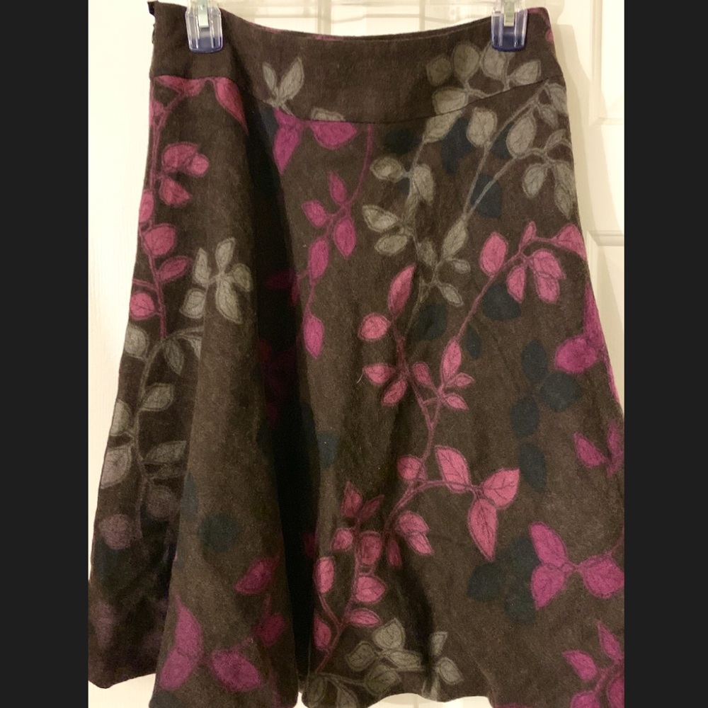 Akris Punto wool skirt size 8 US